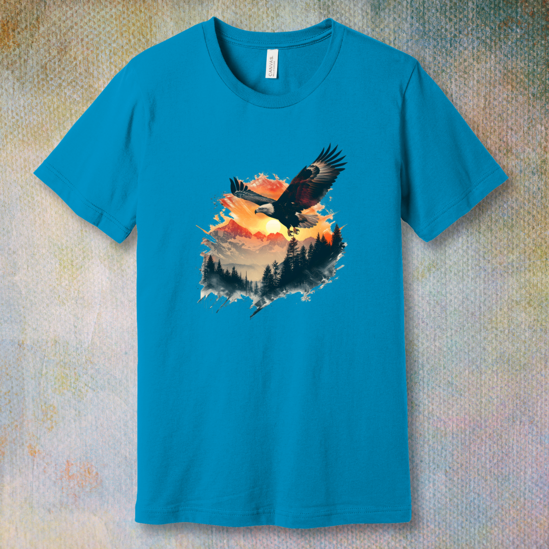 Eagle in the sky, mountains sunset - T-shirt