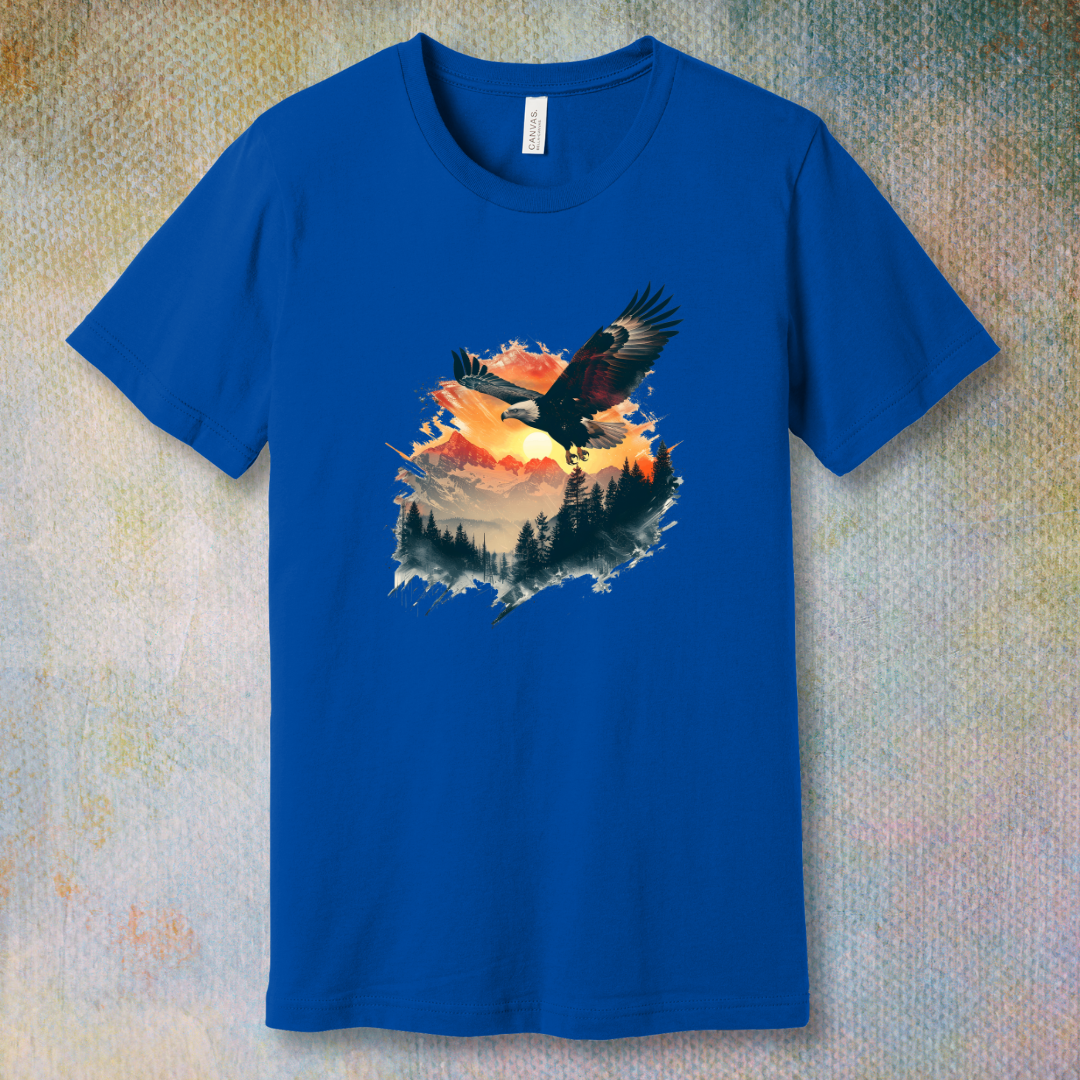 Eagle in the sky, mountains sunset - T-shirt