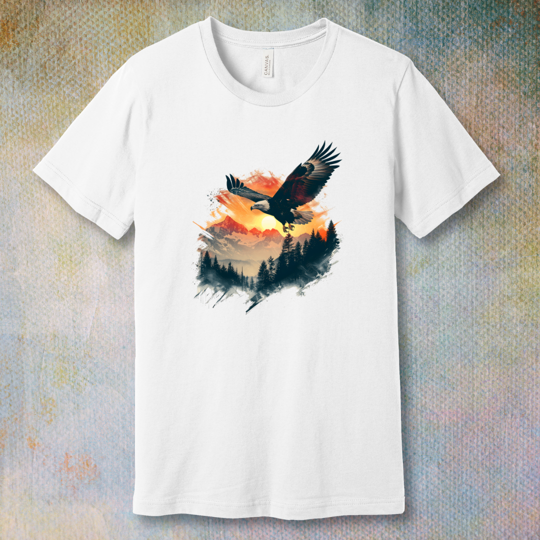 Eagle in the sky, mountains sunset - T-shirt