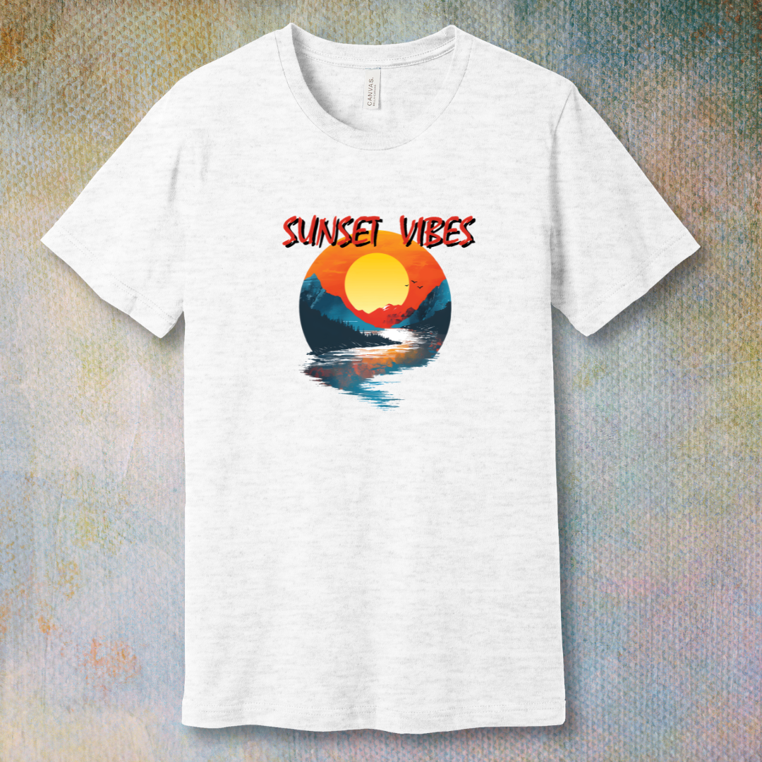 Sunset in the wild - T-shirt