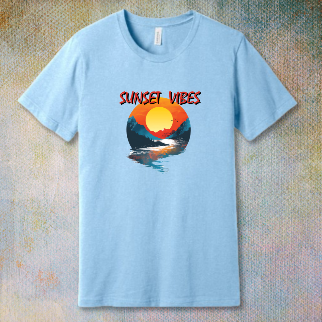 Sunset in the wild - T-shirt