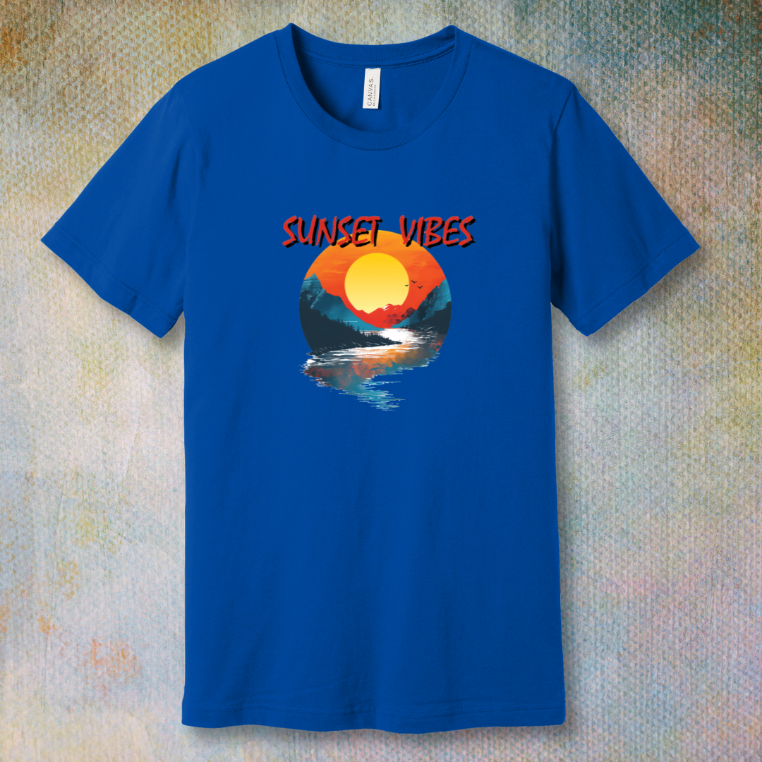 Sunset in the wild - T-shirt