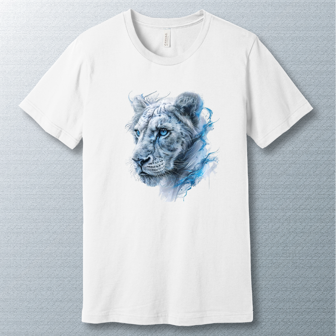 Blue & White lioness - T-shirt